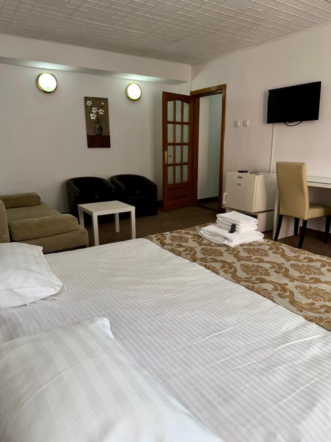 Darin Hotel Bukarest Eksteriør billede